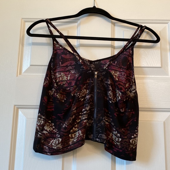 Silence + noise Top from Urban Outfitters
with Zipper back, Size M - Picture 2 of 5